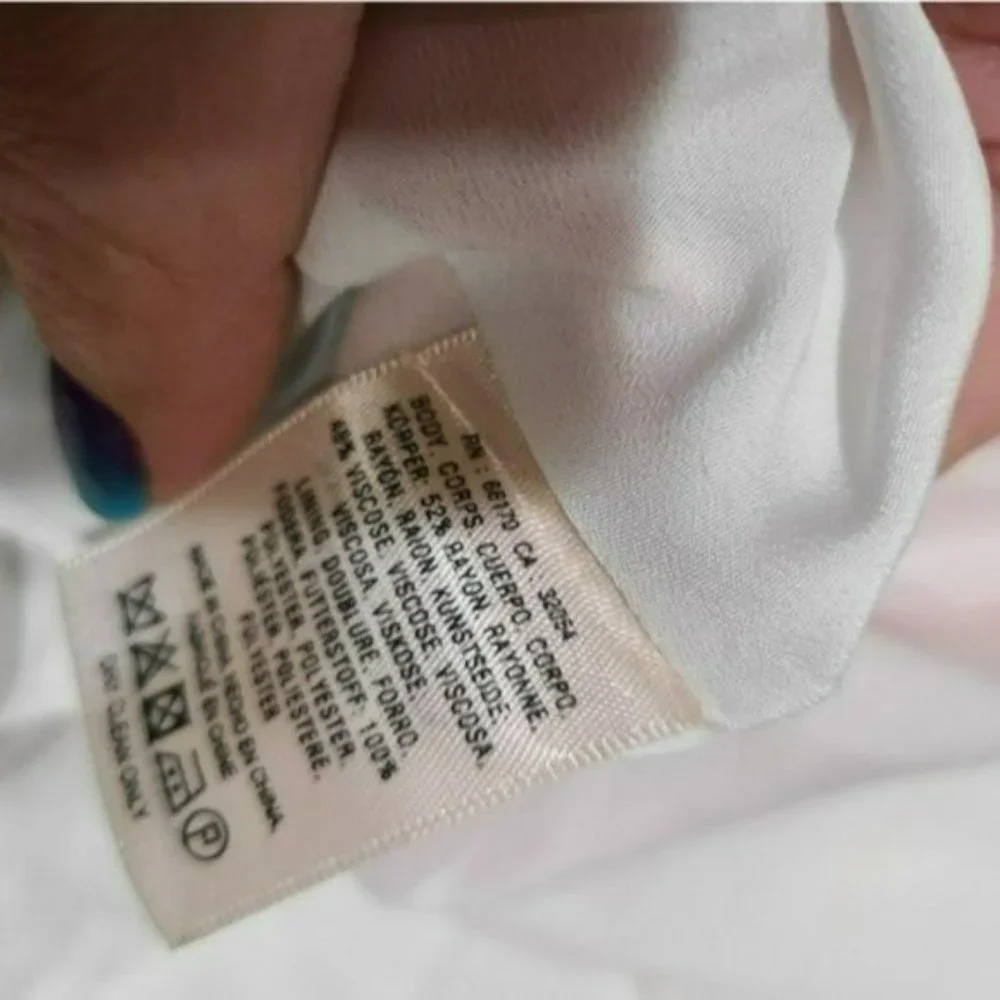 ♡3/$30♡ HD in Paris Blue Geometric Mini Skirt -XS - Picture 4 of 4